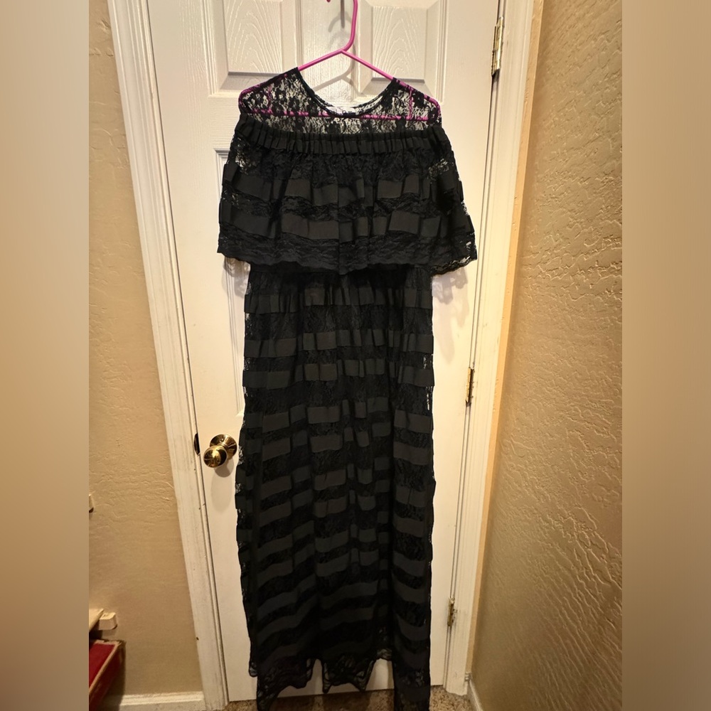 Barok Dress Size Medium